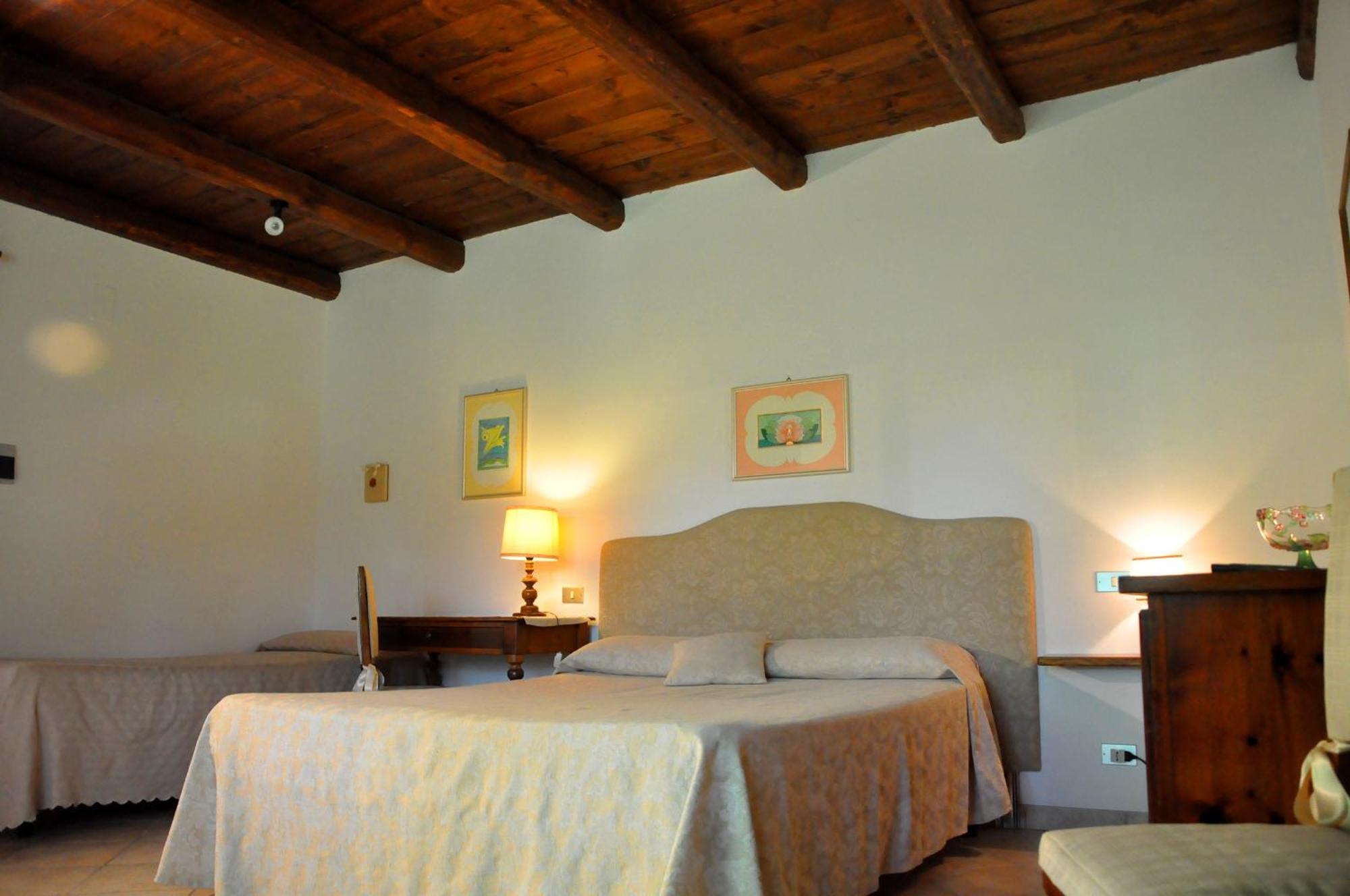 Villa Agriturismo La Campana Montefiore dellʼAso Zimmer foto